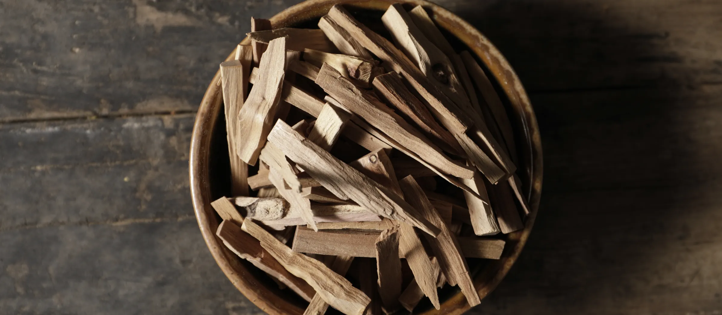 檀香木片俯拍